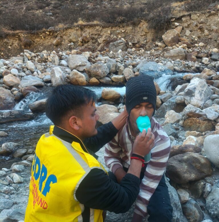 WhatsApp Image 2025-11-03 at 20.26.22_549bff2f